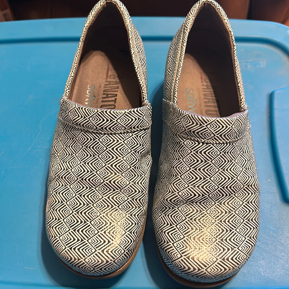 Grey’s Anatomy shoes